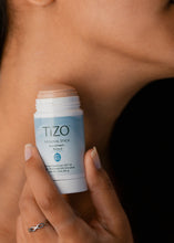 Load image into Gallery viewer, Mineral Stick Tinted SPF 45