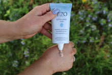 Load image into Gallery viewer, Ultra Zinc Body &amp; Face Tinted SPF 40
