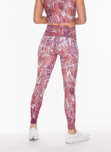Load image into Gallery viewer, Clay Impress Yoga Pants
