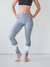 Load image into Gallery viewer, Ash Grey Mountain Yoga Pants
