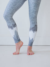 Load image into Gallery viewer, Ash Grey Mountain Yoga Pants
