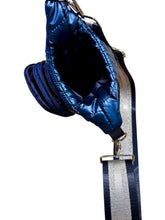 Load image into Gallery viewer, Quilted Quench Puffy Bottle Tote - METALLIC BLUE
