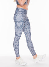 Load image into Gallery viewer, Grey Fog Yoga Pants
