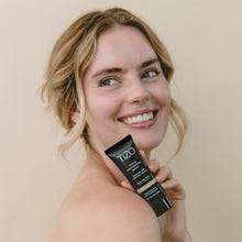 Load image into Gallery viewer, Tizo Tinted Moisturizing Serum: Light
